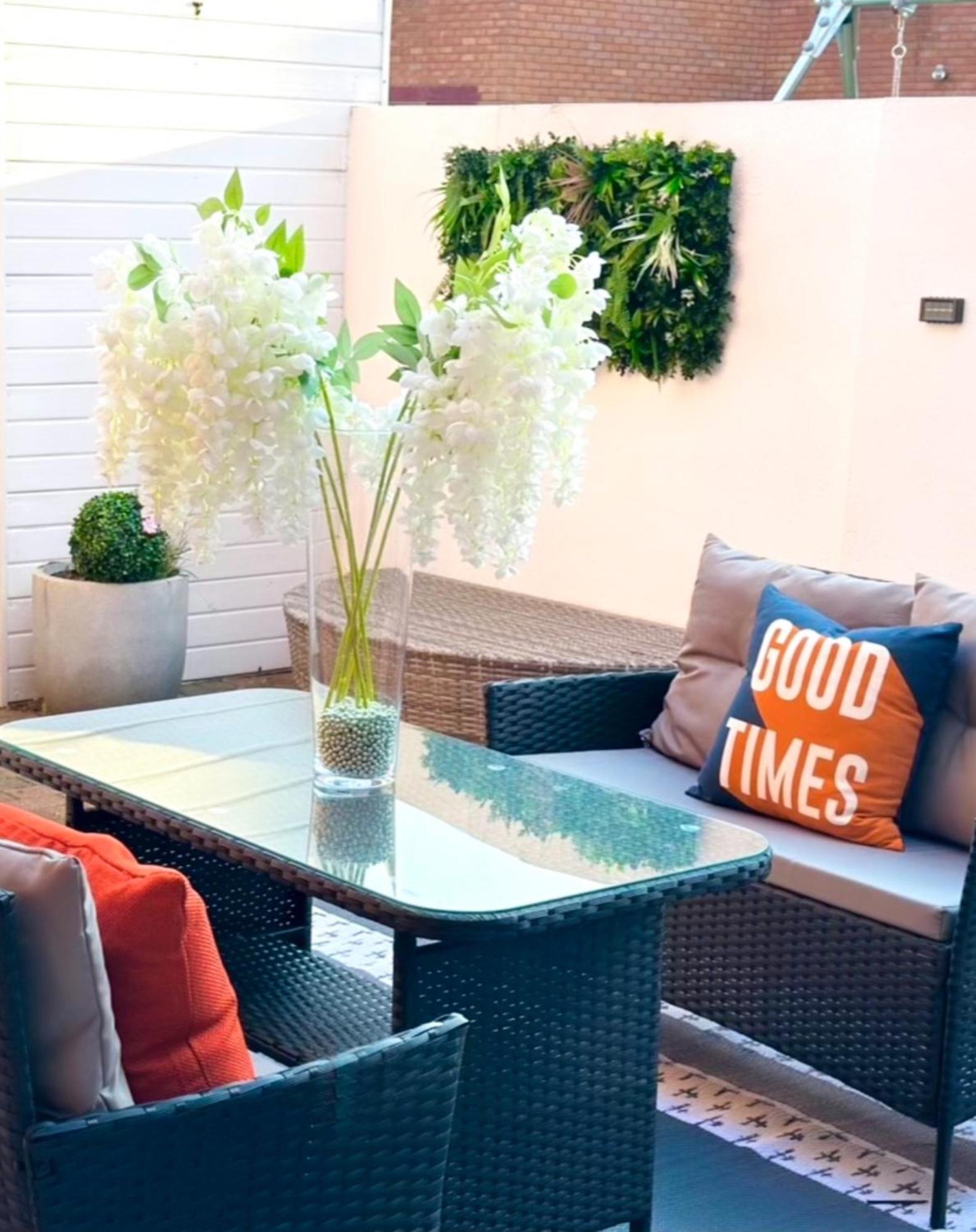 Charming 3-Bedroom House With Garden In Portsmouth, Close Parking, Train Station & Gunwharf Ngoại thất bức ảnh